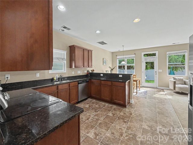 17204 Caldwell Track Drive, Huntersville, NC 28078