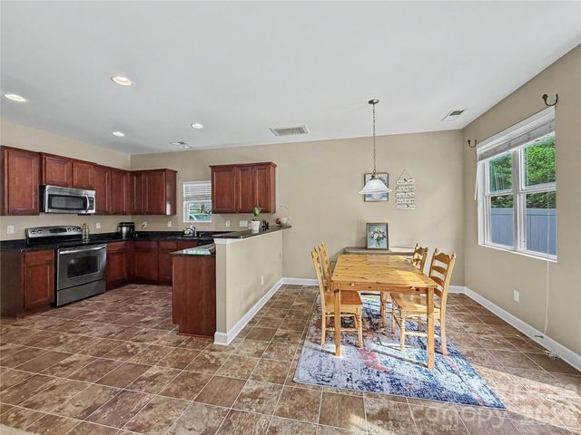17204 Caldwell Track Drive, Huntersville, NC 28078