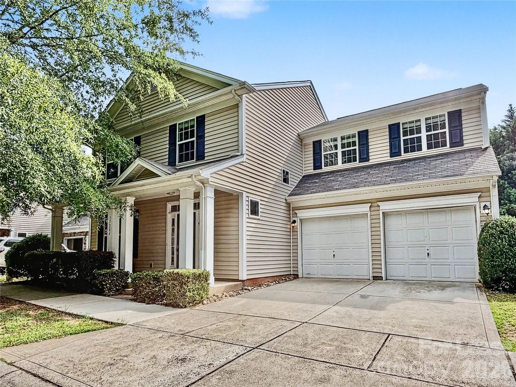 17204 Caldwell Track Drive, Huntersville, NC 28078