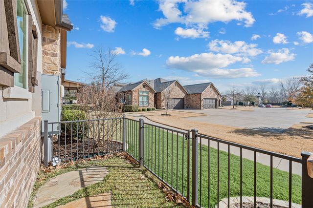 387 Watermere Drive, Southlake, TX 76092