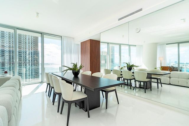 300 Biscayne Blvd Way 1901, Miami, FL 33131