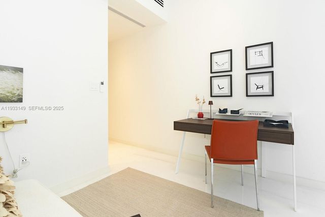 300 Biscayne Blvd Way 1901, Miami, FL 33131