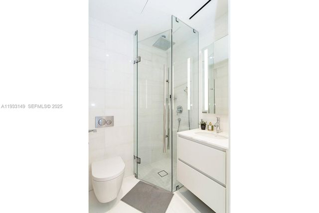 300 Biscayne Blvd Way 1901, Miami, FL 33131