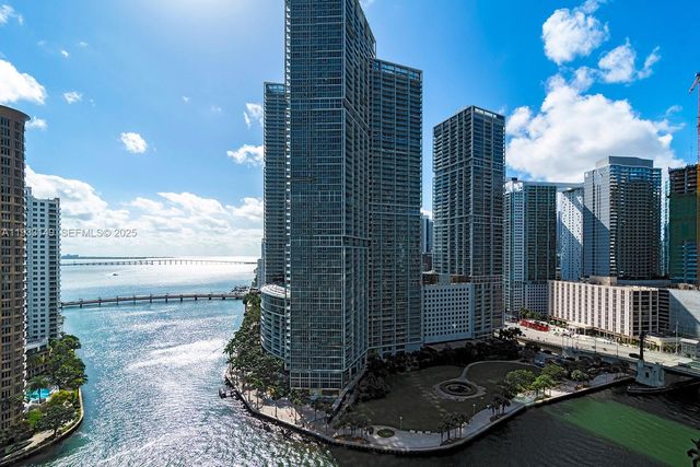 300 Biscayne Blvd Way 1901, Miami, FL 33131