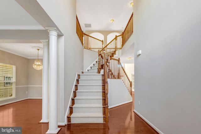 8605 ELLIS FORD PL, Gainesville, VA 20155