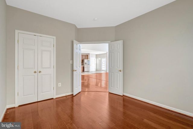 8605 ELLIS FORD PL, Gainesville, VA 20155
