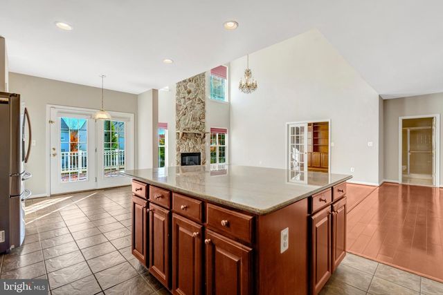 8605 ELLIS FORD PL, Gainesville, VA 20155