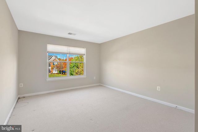 8605 ELLIS FORD PL, Gainesville, VA 20155