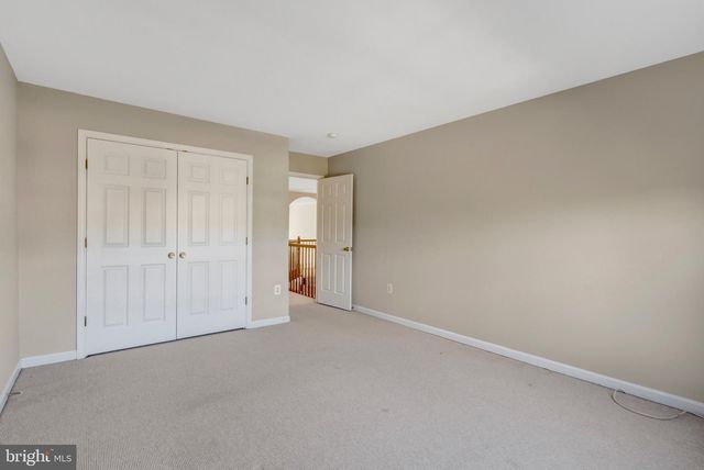 8605 ELLIS FORD PL, Gainesville, VA 20155