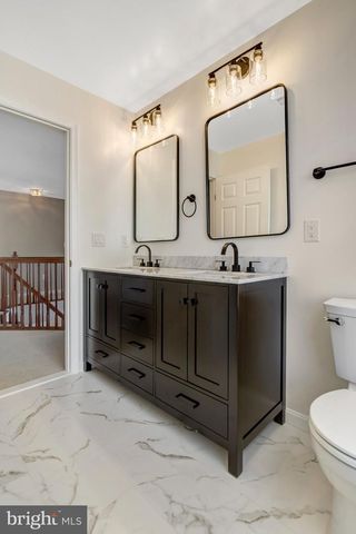 8605 ELLIS FORD PL, Gainesville, VA 20155