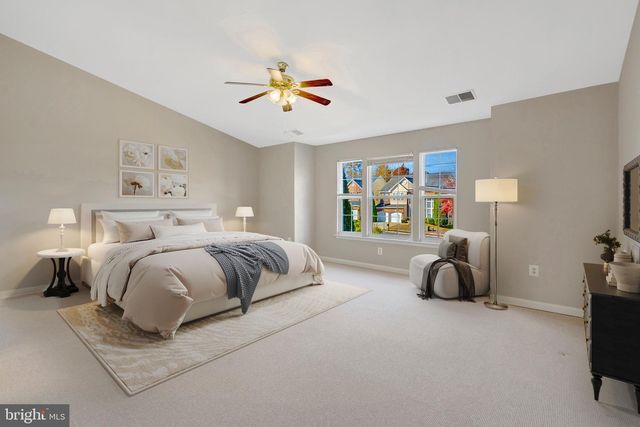 8605 ELLIS FORD PL, Gainesville, VA 20155