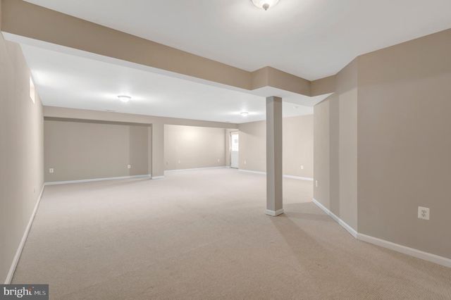 8605 ELLIS FORD PL, Gainesville, VA 20155