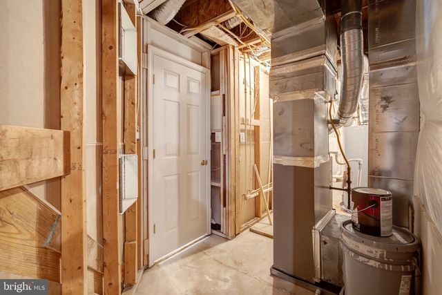 8605 ELLIS FORD PL, Gainesville, VA 20155