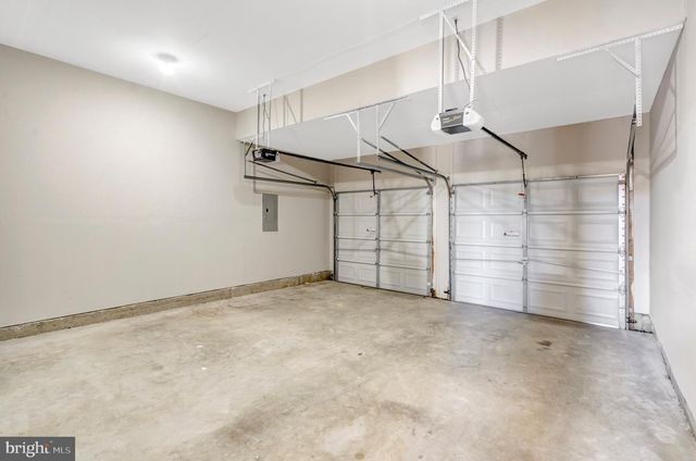 8605 ELLIS FORD PL, Gainesville, VA 20155