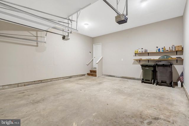 8605 ELLIS FORD PL, Gainesville, VA 20155