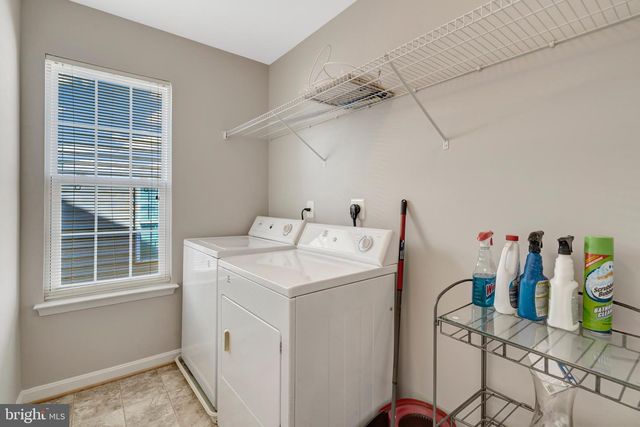 8605 ELLIS FORD PL, Gainesville, VA 20155