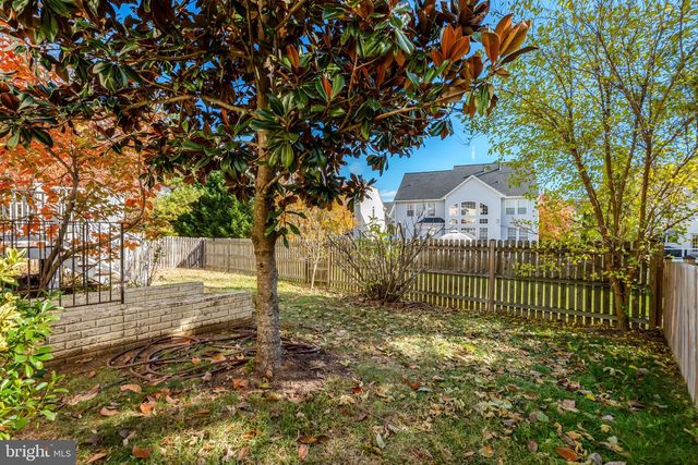 8605 ELLIS FORD PL, Gainesville, VA 20155