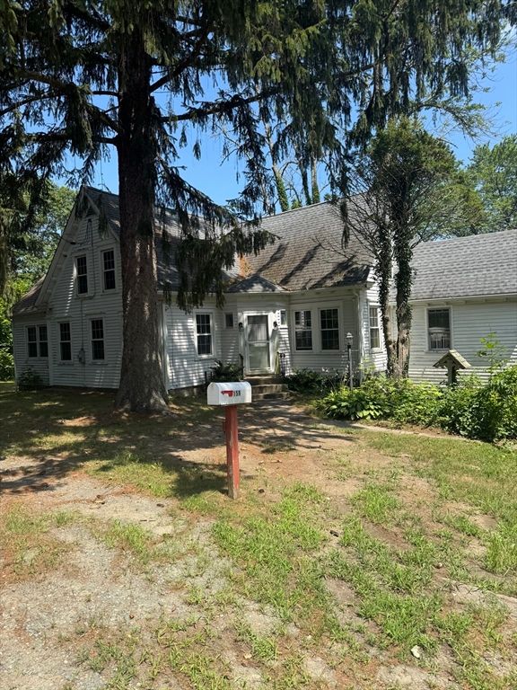 159 County St., Lakeville, MA 02347
