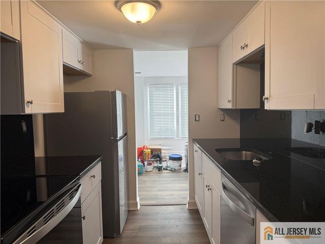 53 Cottonwood Court, South Brunswick, NJ 08852
