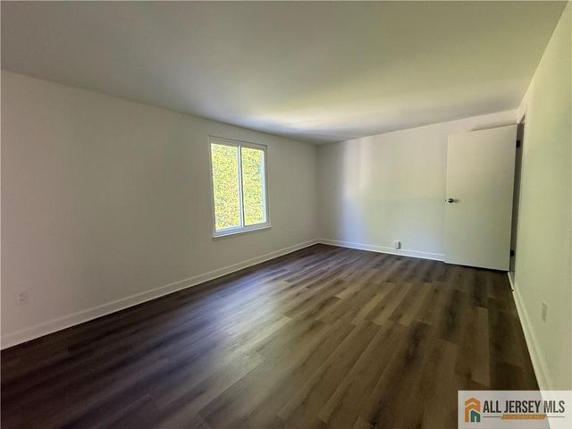 53 Cottonwood Court, South Brunswick, NJ 08852