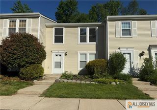 53 Cottonwood Court, South Brunswick, NJ 08852