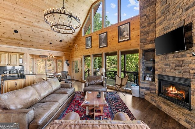 279 Rising Star Lane, Mineral Bluff, GA 30559