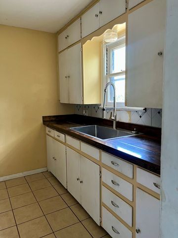1833 Willow Street, San Angelo, TX 76901