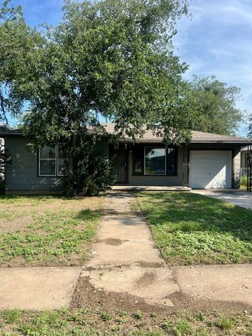 1833 Willow Street, San Angelo, TX 76901