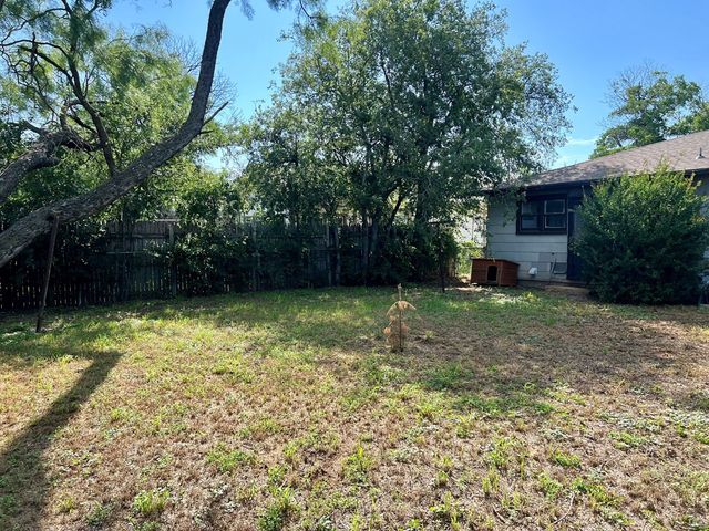1833 Willow Street, San Angelo, TX 76901