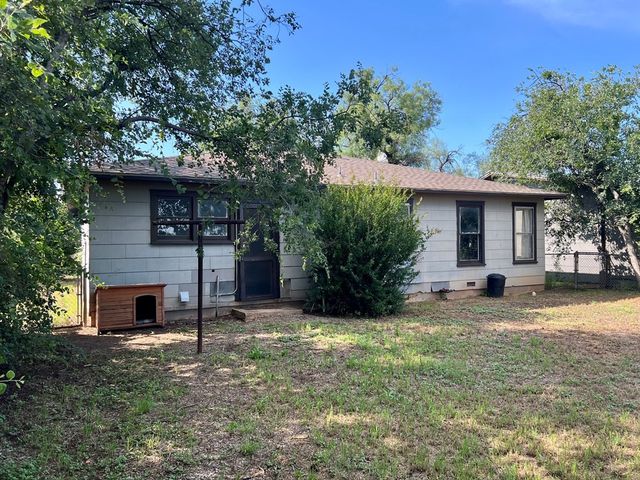 1833 Willow Street, San Angelo, TX 76901