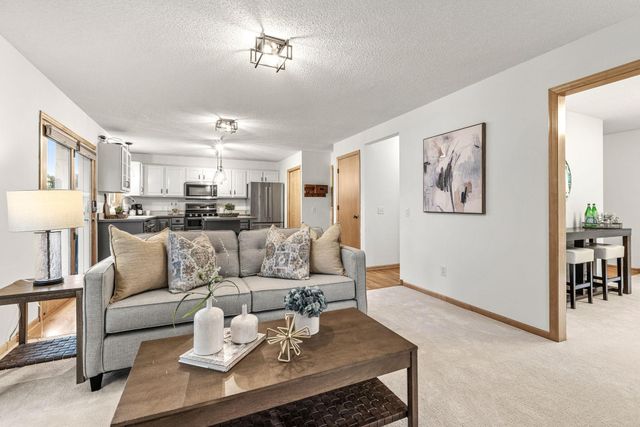 934 Randolph Avenue, Saint Paul, MN 55102