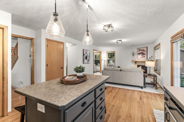 934 Randolph Avenue, Saint Paul, MN 55102