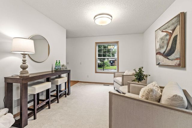 934 Randolph Avenue, Saint Paul, MN 55102