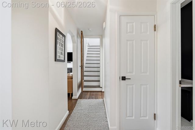 1210 Lyons Avenue, Royal Oak, MI 48073