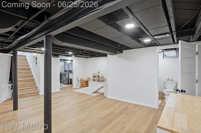 1210 Lyons Avenue, Royal Oak, MI 48073