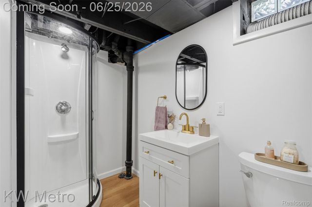 1210 Lyons Avenue, Royal Oak, MI 48073