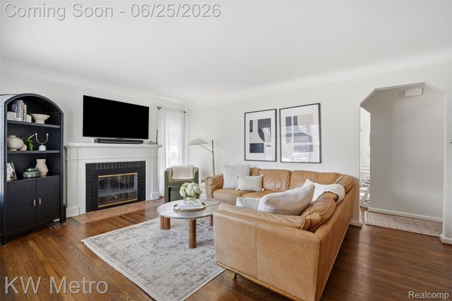 1210 Lyons Avenue, Royal Oak, MI 48073