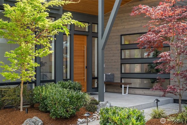 9222 116th Avenue NE, Kirkland, WA 98033