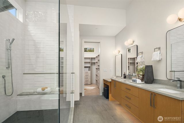9222 116th Avenue NE, Kirkland, WA 98033