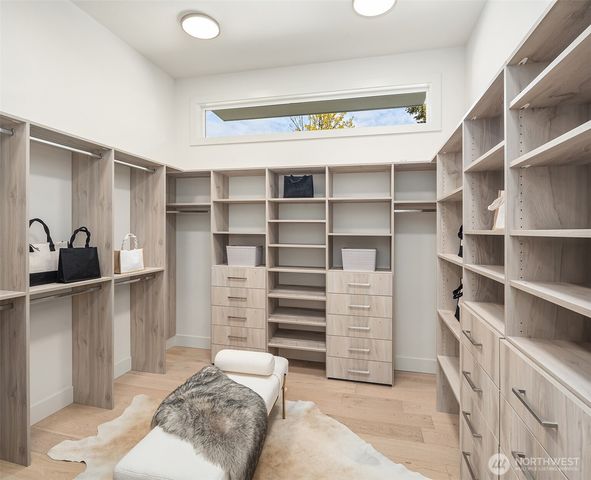 9222 116th Avenue NE, Kirkland, WA 98033