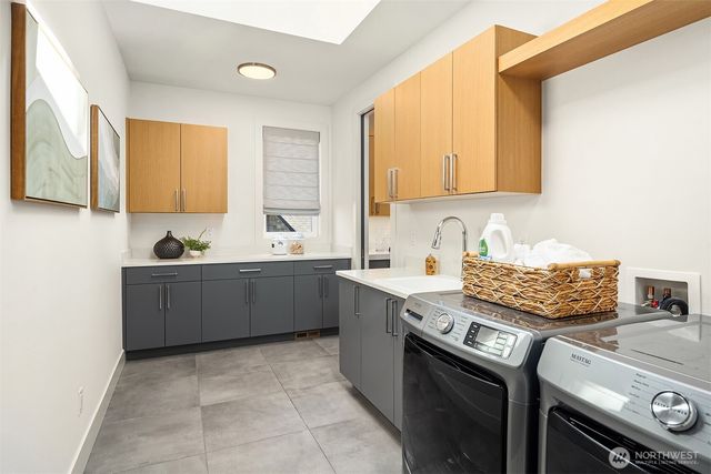 9222 116th Avenue NE, Kirkland, WA 98033