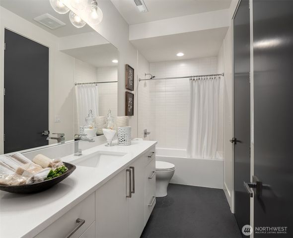 9222 116th Avenue NE, Kirkland, WA 98033