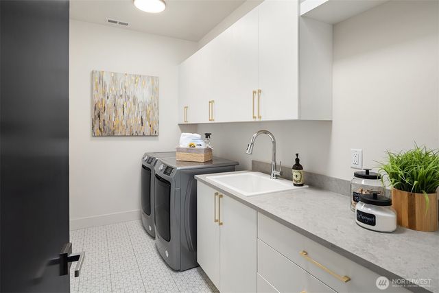 9222 116th Avenue NE, Kirkland, WA 98033