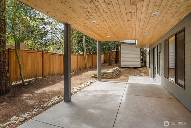 9222 116th Avenue NE, Kirkland, WA 98033