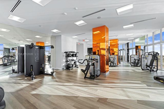 2000 Metropica Way 201, Sunrise, FL 33323