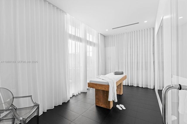 2000 Metropica Way 201, Sunrise, FL 33323