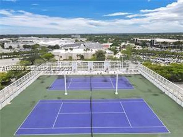 2000 Metropica Way 201, Sunrise, FL 33323