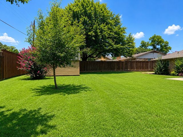 3313 Lakeview Drive, Grapevine, TX 76051