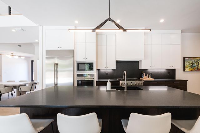 212 Abington Circle, Little Rock, AR 72223