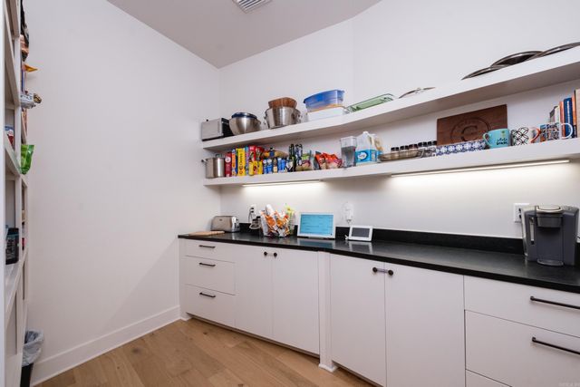 212 Abington Circle, Little Rock, AR 72223